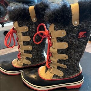 Sorel boots. PERFECT condition.